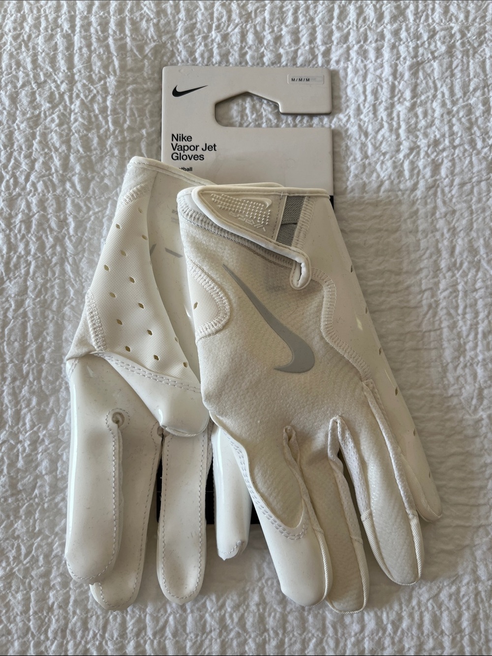 Nike WhiteVapor  Football Gloves with Silver Swoosh Men’s Medium